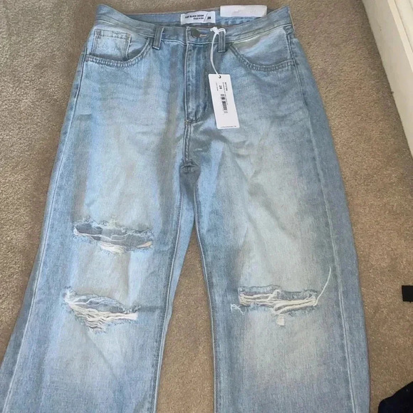 Vintage straight jeans never worn! Tags still on. 100% cotton. - Picture 3 of 7